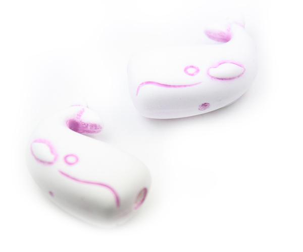 57148 ホワイト/パープル 不透明(Opaque) 25mm クジラ ポニービーズ (10個) | 1枚目
