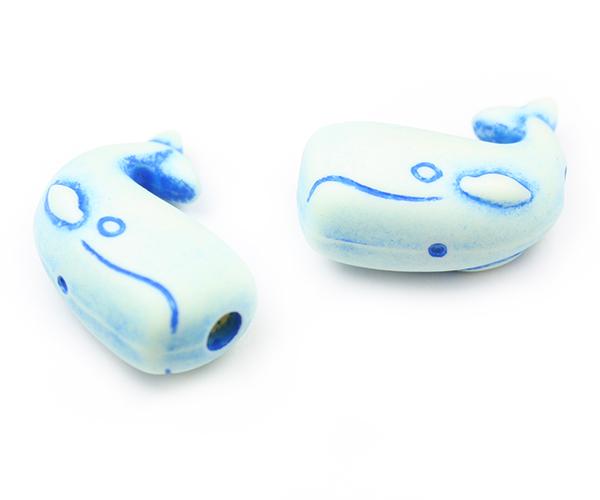 57120 アイボリー/ブルー 不透明(Opaque) 25mm クジラ ポニービーズ (10個)1枚目の画像